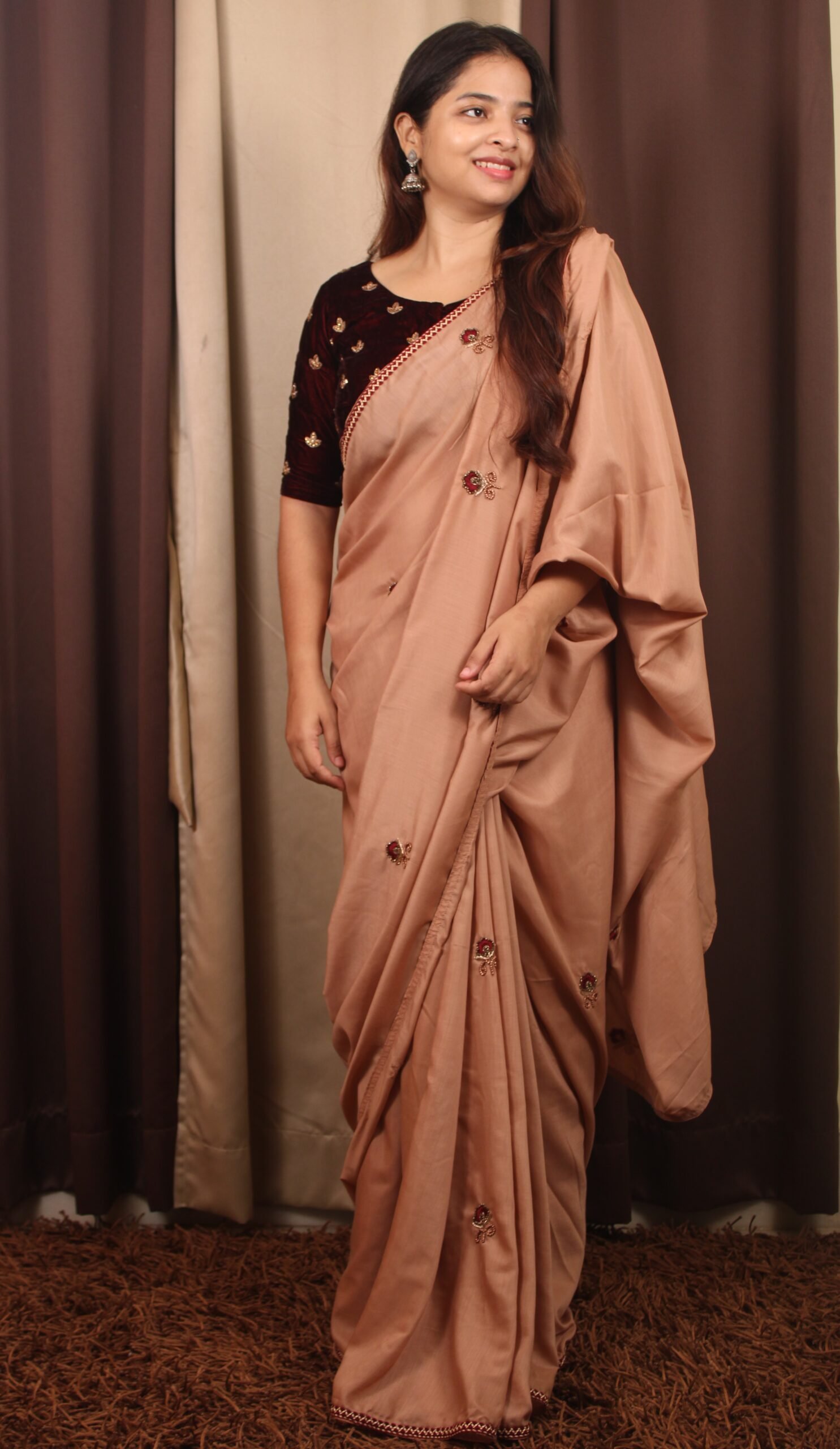 Mulmul Cotton Saree With Hand-embroidered Flower Buti Work