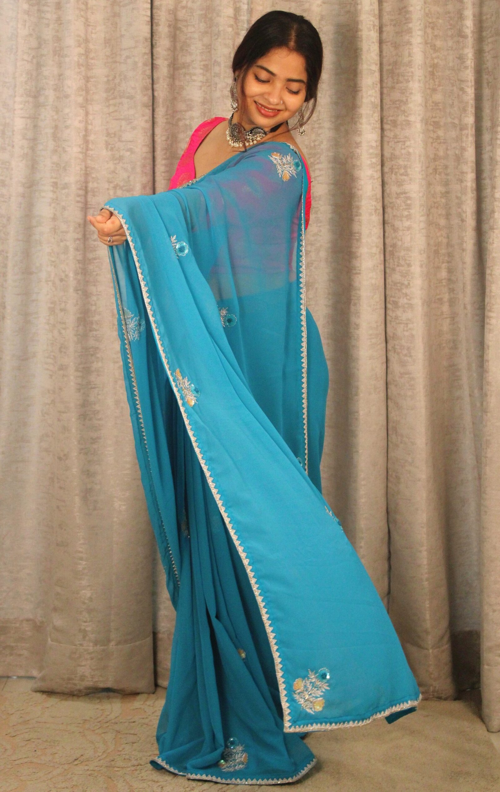 Georgette flower motif saree