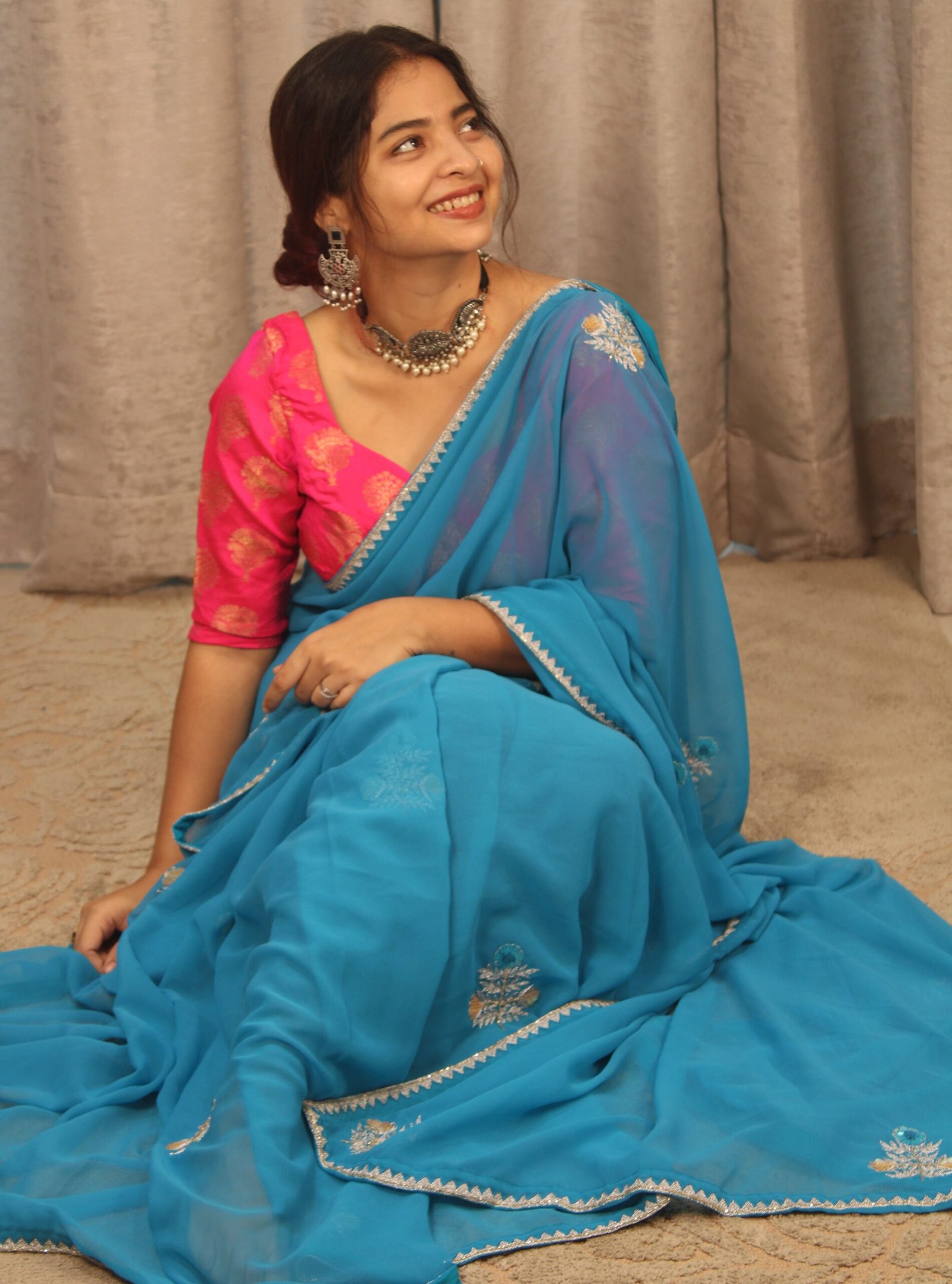 Georgette flower motif saree